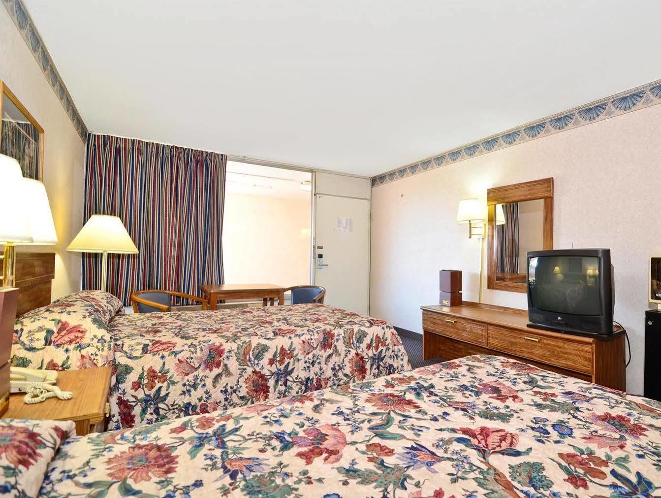 The Sanford Inn Kültér fotó